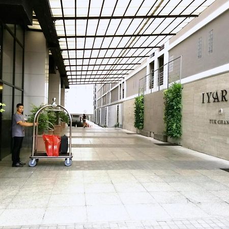 Iyarin@Tuk Chang Ratchayothin Hotel Bangkok Esterno foto